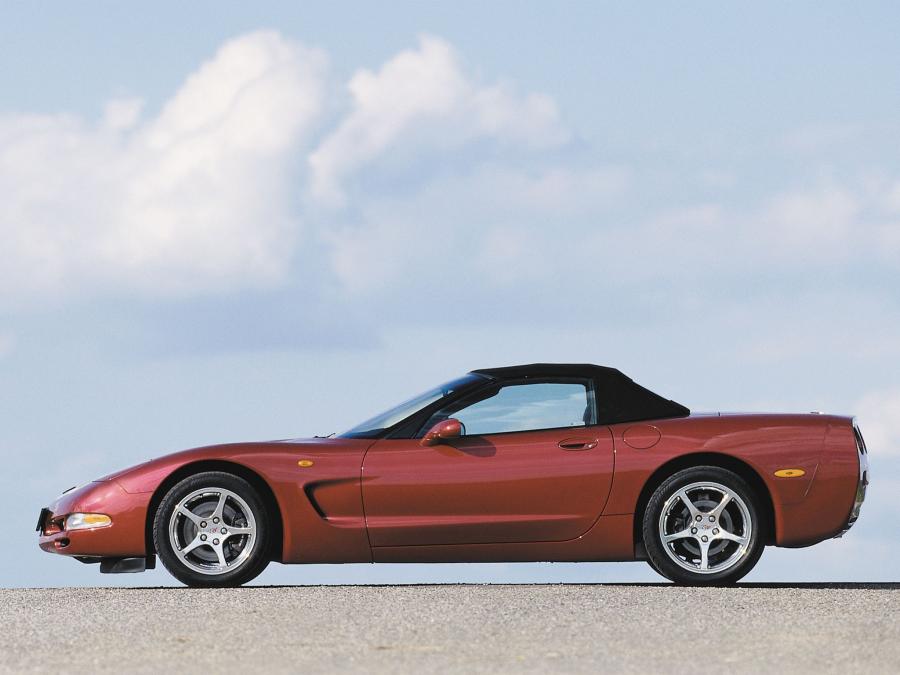  Chevrolet Corvette Convertible 1998 года  (EU) (фото 11 из 18)